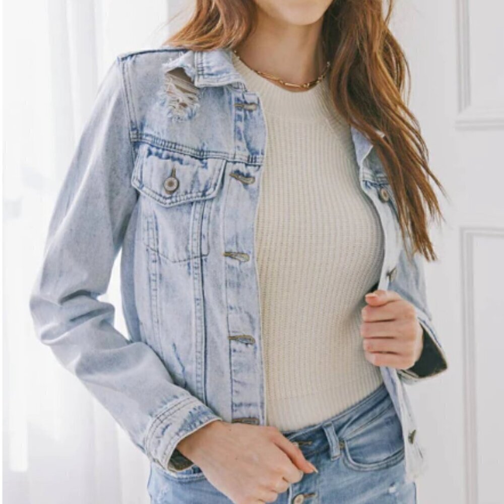 KanCan Distressed Light Denim Jacket Size L